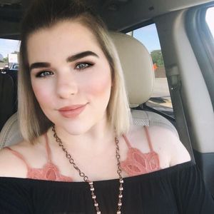 Meet your Posher, Tessa